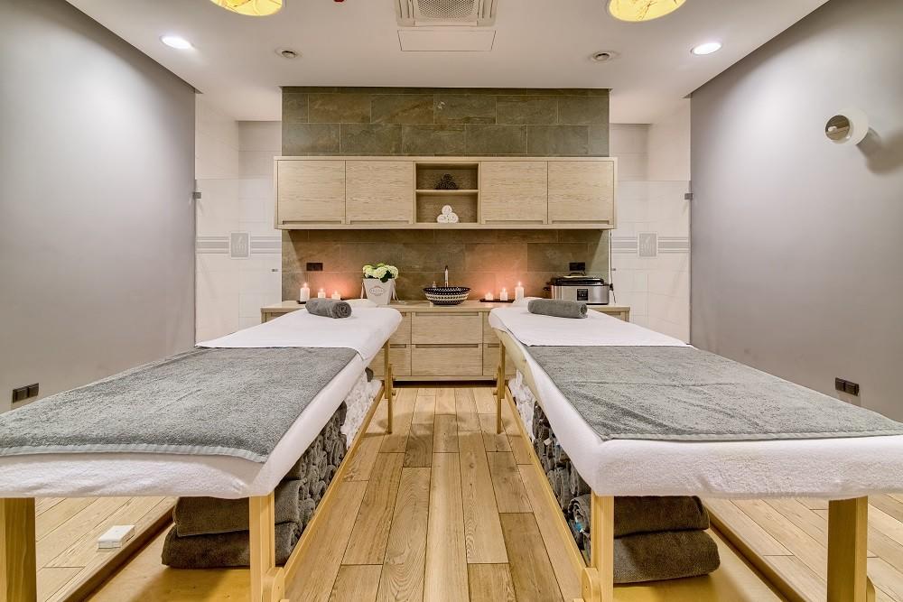 56-app-galleries-photos-image-img-48