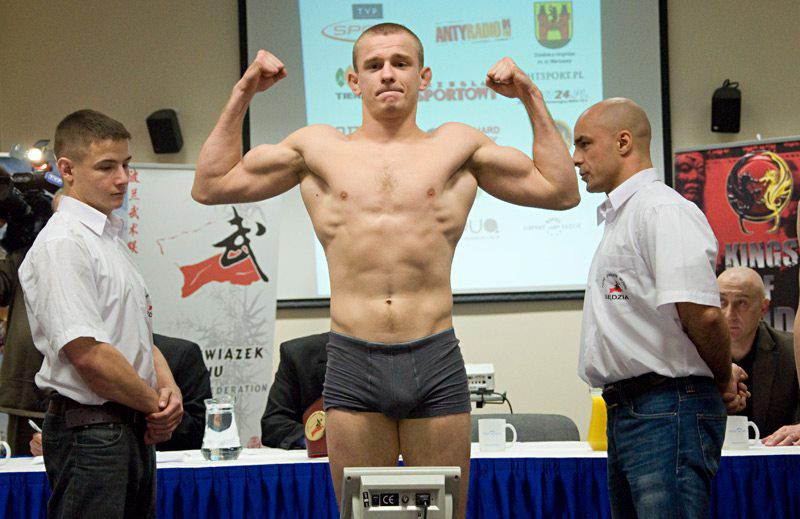 Leszek Kulik podczas ważenie przed walką na gali 