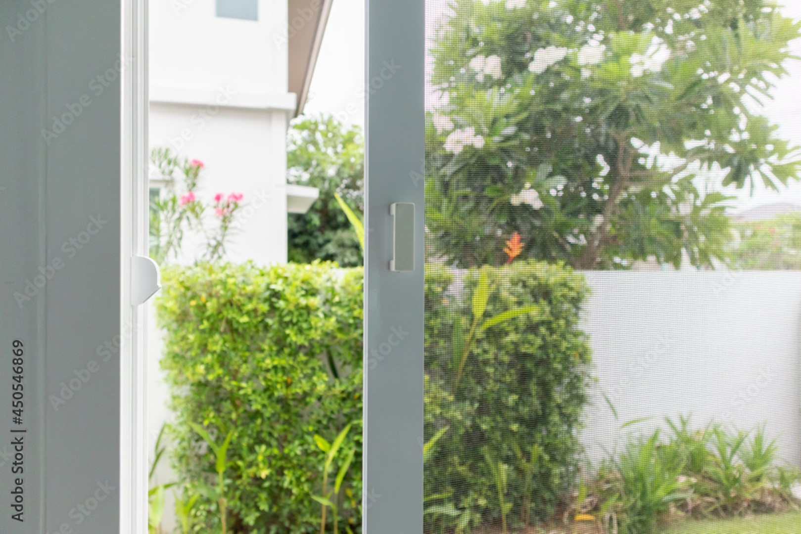 jak-dobrac-odpowiednia-moskitiere-na-drzwi-balkonowe3