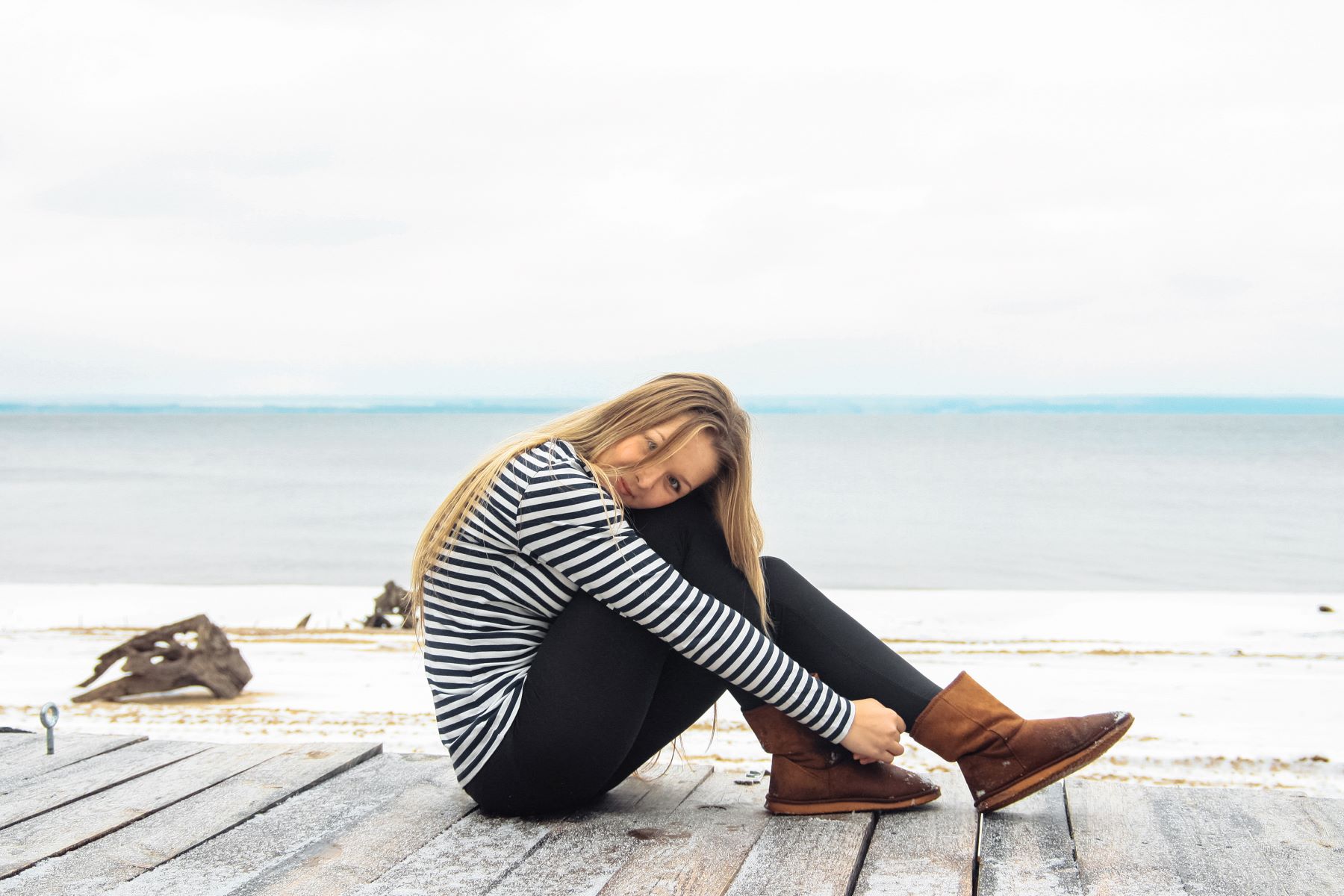 jakich-stylizacji-pasuja-buty-ugg