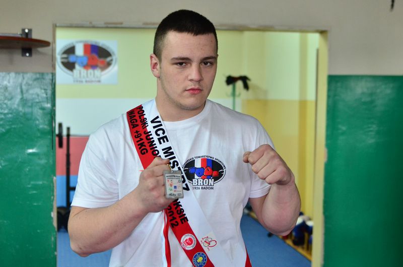 Krystian Kopytowski zdobył tytuł Wicemistrza Polski Juniorów w Boksie - kat. +91 kg fot. M S Krystian Kopytowski zdobył tytuł Wicemistrza Polski Juniorów w Boksie - kat. +91 kg fot. M S