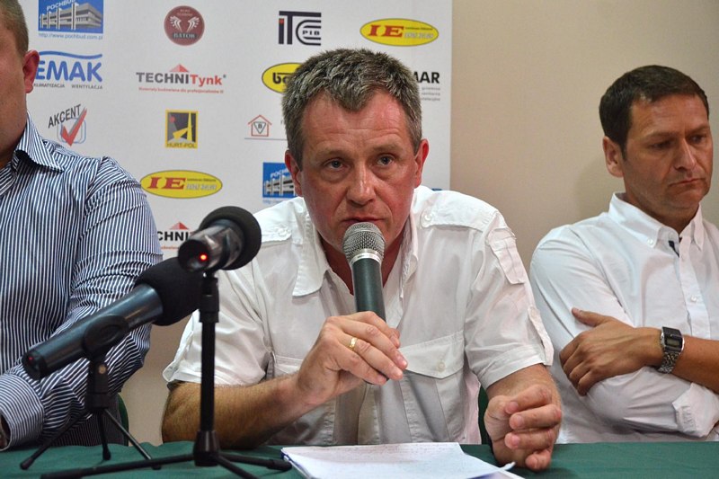 Robert Bartkiewicz (w środku) generalny menadżer ROSY fot. M S Robert Bartkiewicz (w środku) generalny menadżer ROSY fot. M S