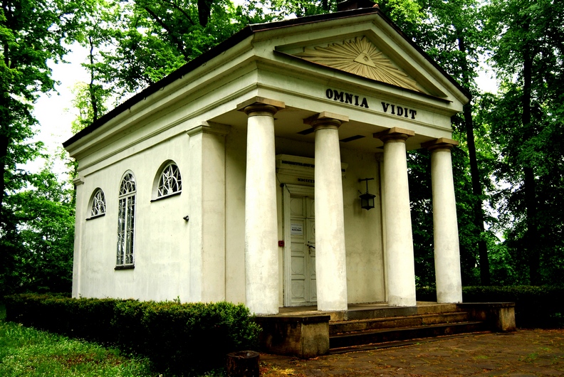 Galeria Kaplica w Centrum Rzeźby Polskiej w Orońsku Galeria Kaplica w Centrum Rzeźby Polskiej w Orońsku